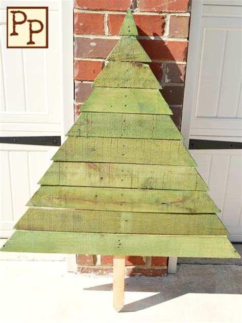 25 Ideas Of How To Make A Wood Pallet Christmas Tree Architecture