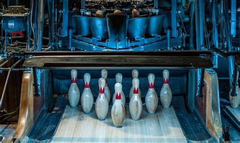 This 89 Year Old Bowling Alley Will Show You Art Of Bowling Hello