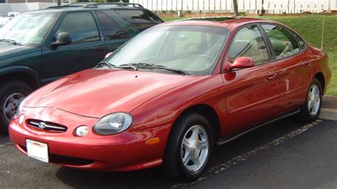 1999 Ford taurus facts