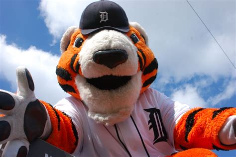 PAWS Is Ready For A Hug Tiger Mascot Go Tigers Detroit Tigers