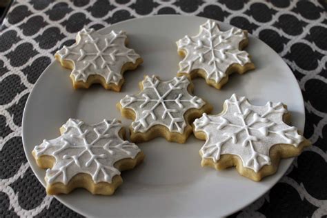 Cookie Decorating Snowflake Cookies Mom With Cookies