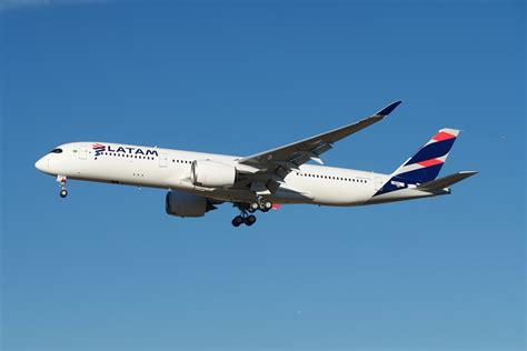 Latam Brazil Airbus A350 900 F Wzgu To Pr Xte Back From Flickr
