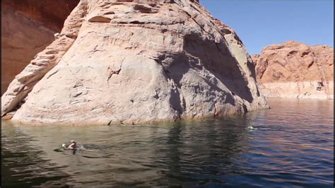 Lake Powell Swimming In The Navajo Canyon Youtube