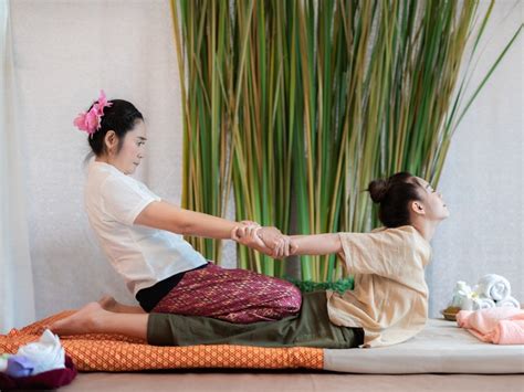 Spa In Hanoi The Differences Between Thai Massage And Vietnamese Massage