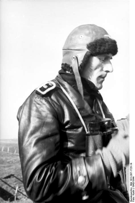 Photo Tank Commander Of German 12th Ss Panzer Division Hitlerjugend