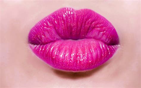 Pink Lips Kiss 6904622