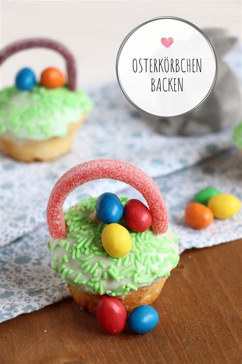 Den osterhasen aus fondant auch. Osterkörbchen backen: Rezept für Ostern-Muffins ...