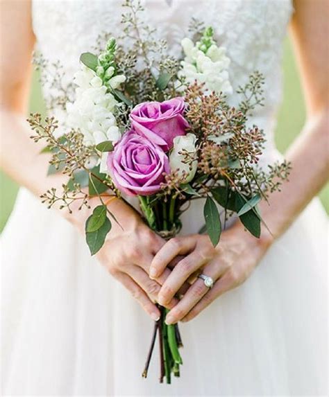 Pretty And Practical 20 Small Wedding Bouquets That Youll Love