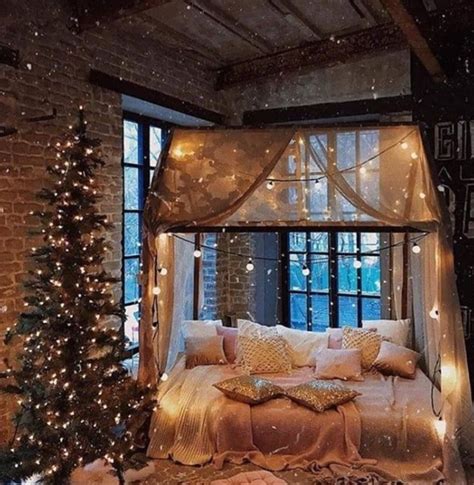 Pin By Jen Hartnett On Christmas Bedrooms In 2020 Christmas