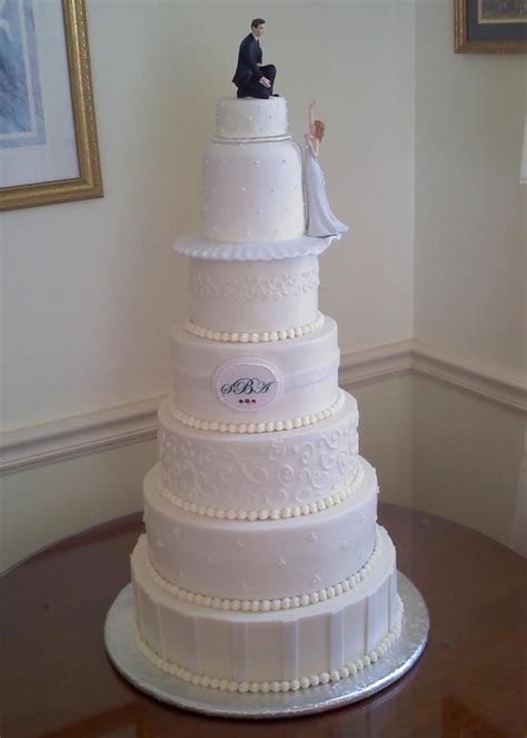Platinum Elegant Wedding Cakes Artistic Desserts