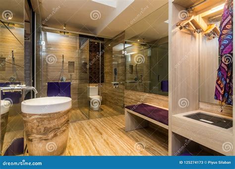 Big And Luxury Hotel Bathroom Stock Image Image Of Hanger Color