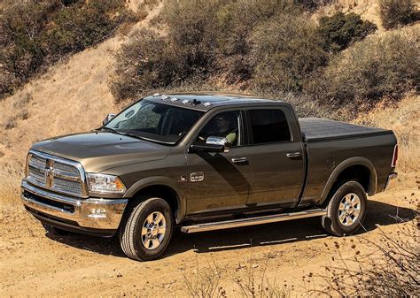 Ram Trucks 2500 Crew Cab Specs And Photos 2013 2014 2015 2016