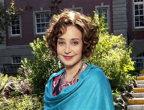 Movers And Shakers Annie Potts Designing Yet Another Career Plan The