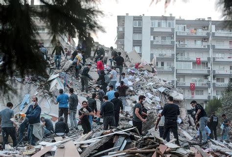 Terremoto en Turquía suben a 35 los muertos y 800 los heridos La FM