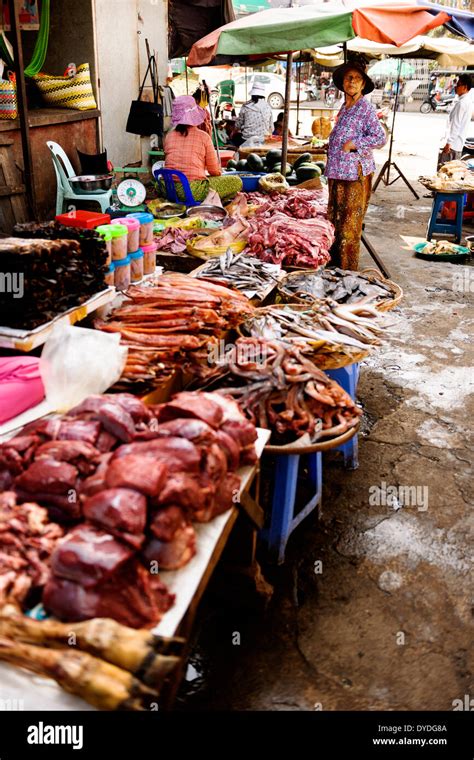 Central Market At Battambang Stock Photo Alamy