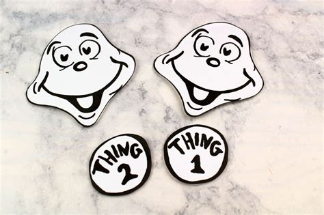 Thing 1 And Thing 2 Puppets Free Printable Template Moms And Crafters