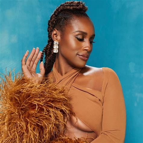 Issa Rae Becomes First Person To Receive Key To Inglewood