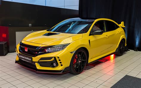 At its heart is a vtec ® engine, which gives you better performance at high rpm, and consumes less fuel at low rpm. 2021 Honda Civic Type R Limited Edition ขายหมดเกลี้ยงแล้ว ...