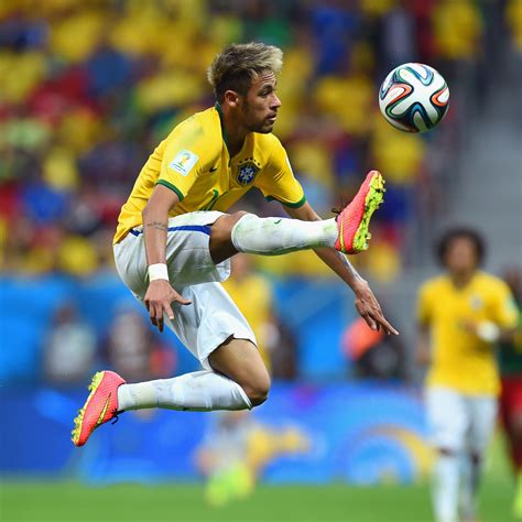 Neymar Fires All Four Goals In Brazils 4 0 Rout Of Asian Champions