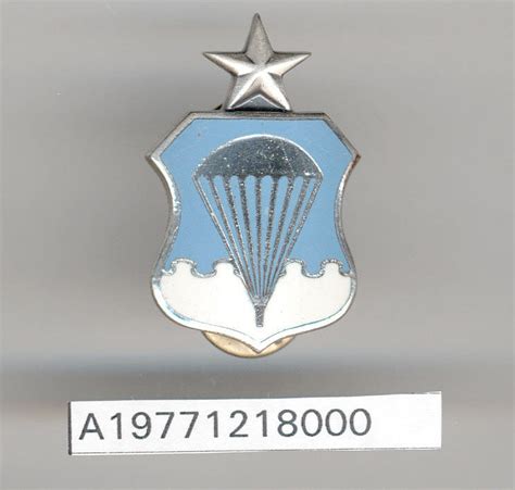Badge Senior Parachutist United States Air Force National Air And