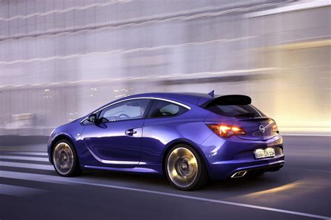 Opel Astra J Opc 280hp And 400nm Hd Video