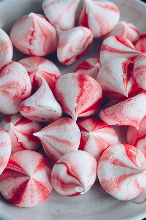 These Christmas Candy Recipes Will Help Keep The Season Sweet Easy Christmas Candy Recipes