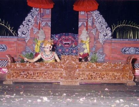 Kebyar Trompong Dance Bali Beautiful Dance And The Trompong Instrument