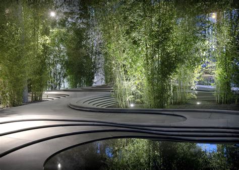 Not only an iron fence, concrete, or wood. Sinuous, poetic, inspired and really beautiful - a stone ...