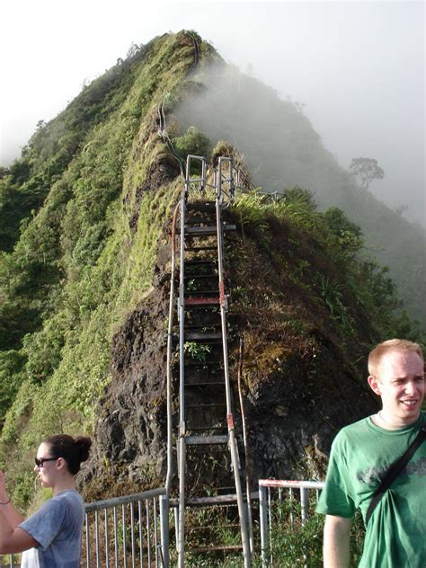 The Haʻikū Stairs Also Known As The Stairway To Heaven Or Haʻikū