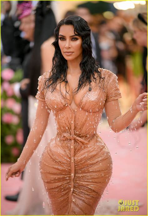 Kim Kardashian Shows Her Assets At Met Gala 2019 With Kanye West