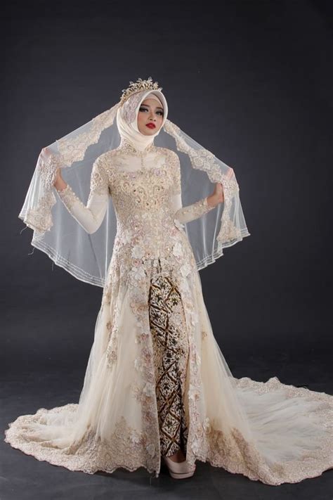 Ulasan berbelanja gaun pengantin muslimah online di tokopedia. Gaun dan Kebaya Pengantin Ini Harganya di Bawah 1 Juta ...