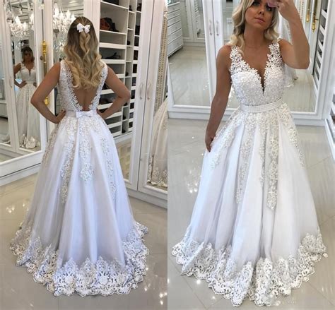 Beautiful White Prom Dresses For Recepition With Bow Backless 2018 Lace