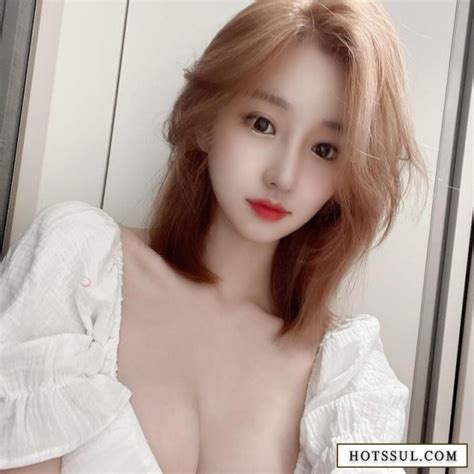 오이녀 BJ 서아 셀카 가슴골 노출