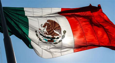 Bandera De Mexico Historia De La Bandera De México