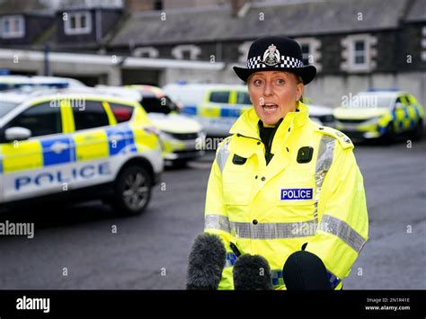 Central Scotland Police Chief Superintendent Catriona Paton Speaking To The Media Outside