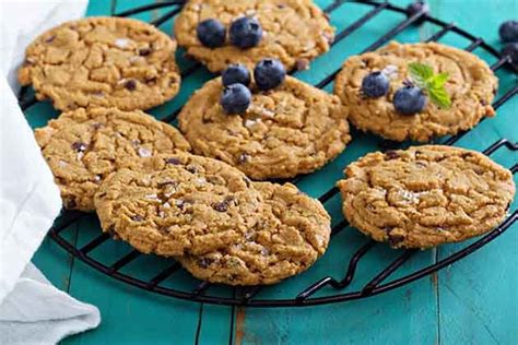 Of course, no oven cookies for diabetics have got to be sugarless, low fat, low. 30 Low-Sugar Snacks for Diabetics | Food, Low sugar snacks, Sugar free cookies