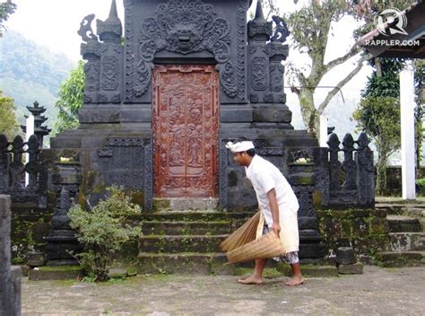 Saling Mengerti Antar Pemeluk Tiga Agama Di Dusun Lereng Gunung Lawu
