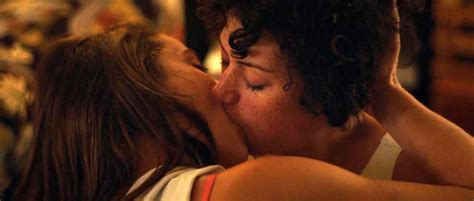 Alia Shawkat And Laia Costa Lesbian Scissoring In Duck Butter Scandal