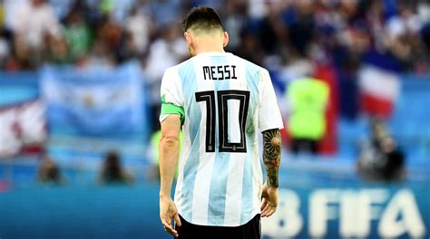 Copa argentina hace 13 horas. Otamendi returns but Argentina leave out Messi again