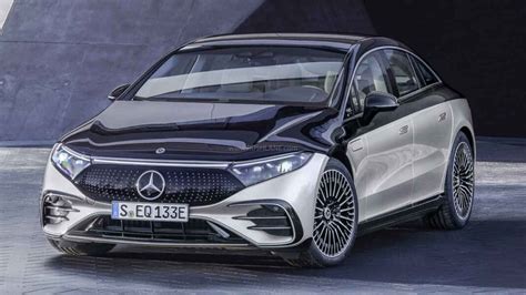 Mercedes Benz Eqs Electric Debuts With Kms Range