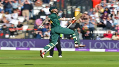 Alex Hales Slams Record Breaking 187 To Guide Nottinghamshire To Royal
