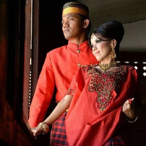 Baju Tradisional Bugis Pakaian Tradisional Bugis