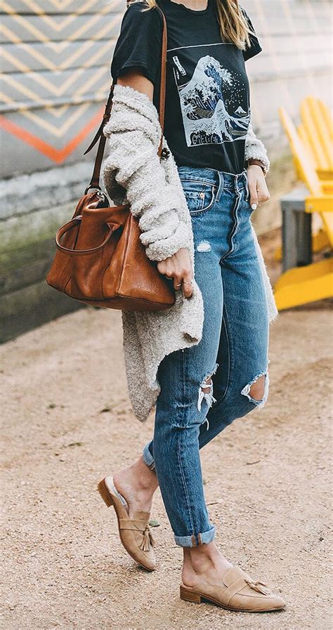 Four Chic Ways To Rock Your Cardigan This Fall Autumn Season If You