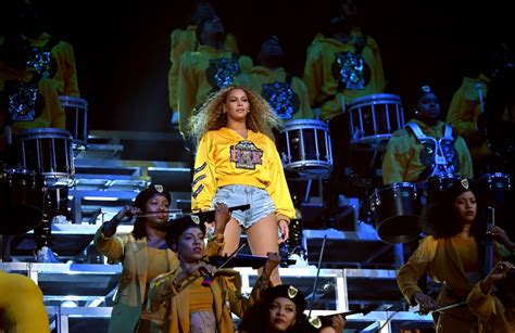 Beyoncé Coachella Performance 2018 Pictures Popsugar Celebrity Photo 20