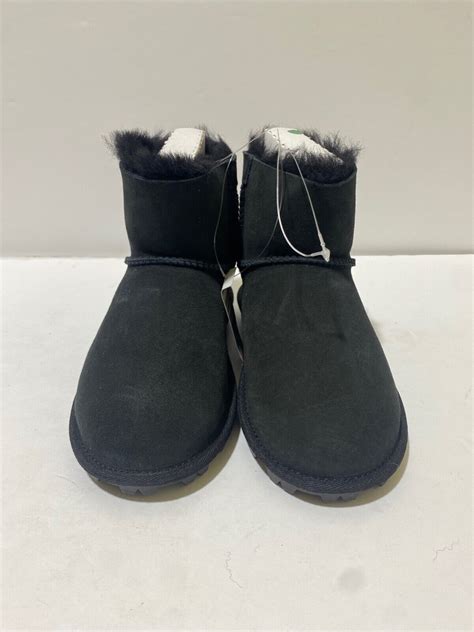 Kirkland Signature Kids Shearling Boots Sheepskin Black Size 4 New With