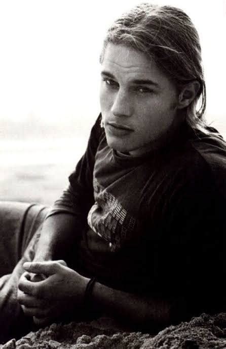 Travis Fimmel Young Young Ragnar Travis Fimmel Ladyboners Browse