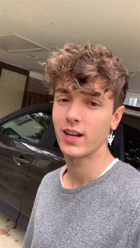 Bryce hall is a social media star, born in 2000 in maryland. Pin by Catfacesillypants on TokTok | Bryce hall, Boy celebrities
