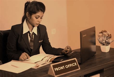 Courses And Career Of A Front Desk Executive In India