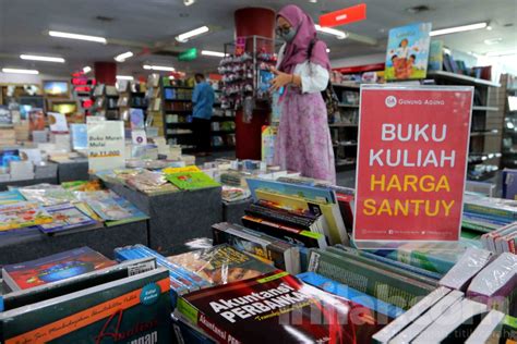 Penutupan Toko Buku Gunung Agung Dan Keterpurukan Literasi