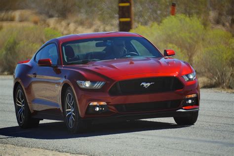 2015 Ford Mustang Off To Fast Start At Dealerships Edmunds